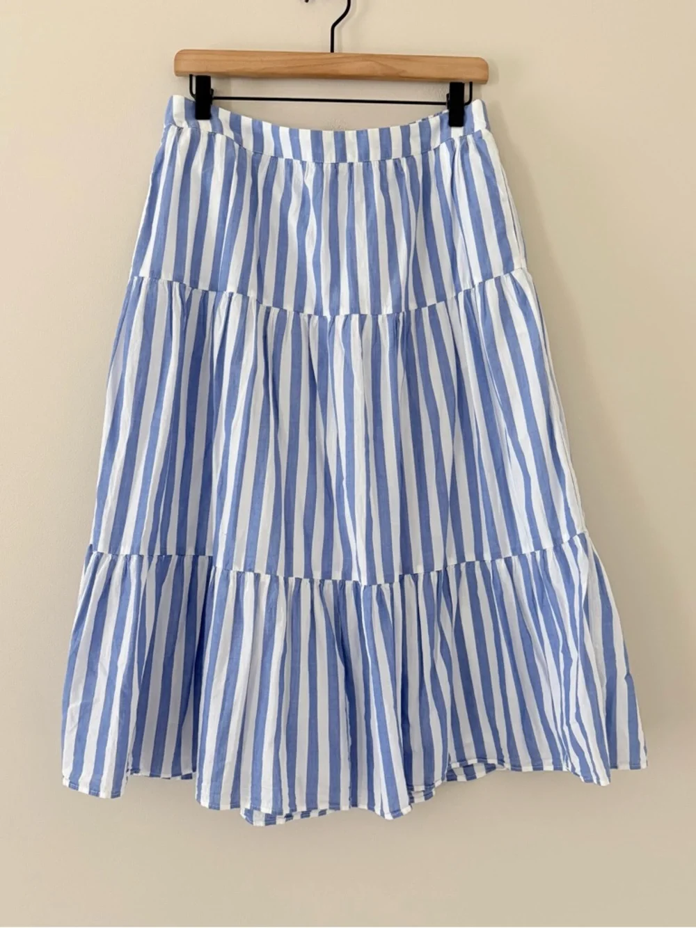 J Crew Factory Tiered midi skirt Sail Blue Stripe Pull on Cotton Preppy Size M - Picture 3 of 13